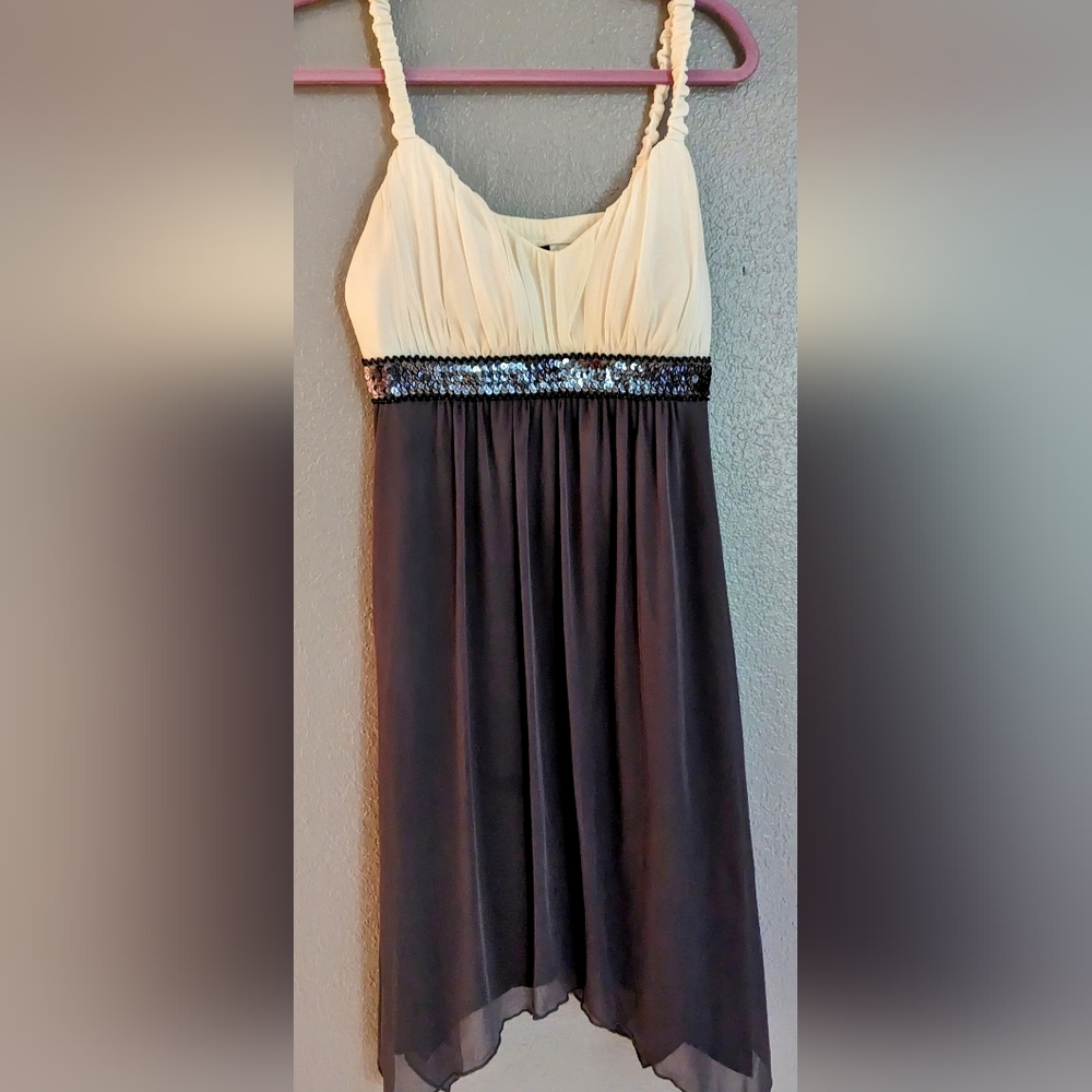 Flowy, Sparkly Enfocus Studio Dress